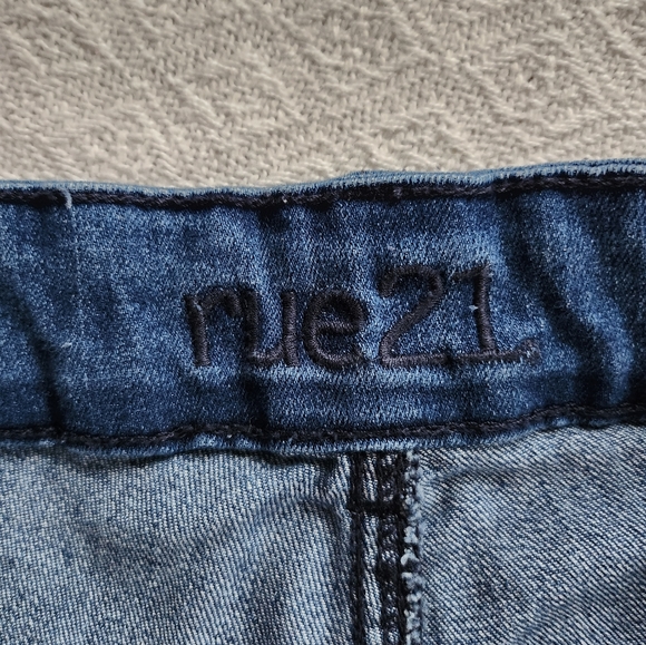 Rue 21 Midrise Jegging Size 18S - Picture 2 of 4